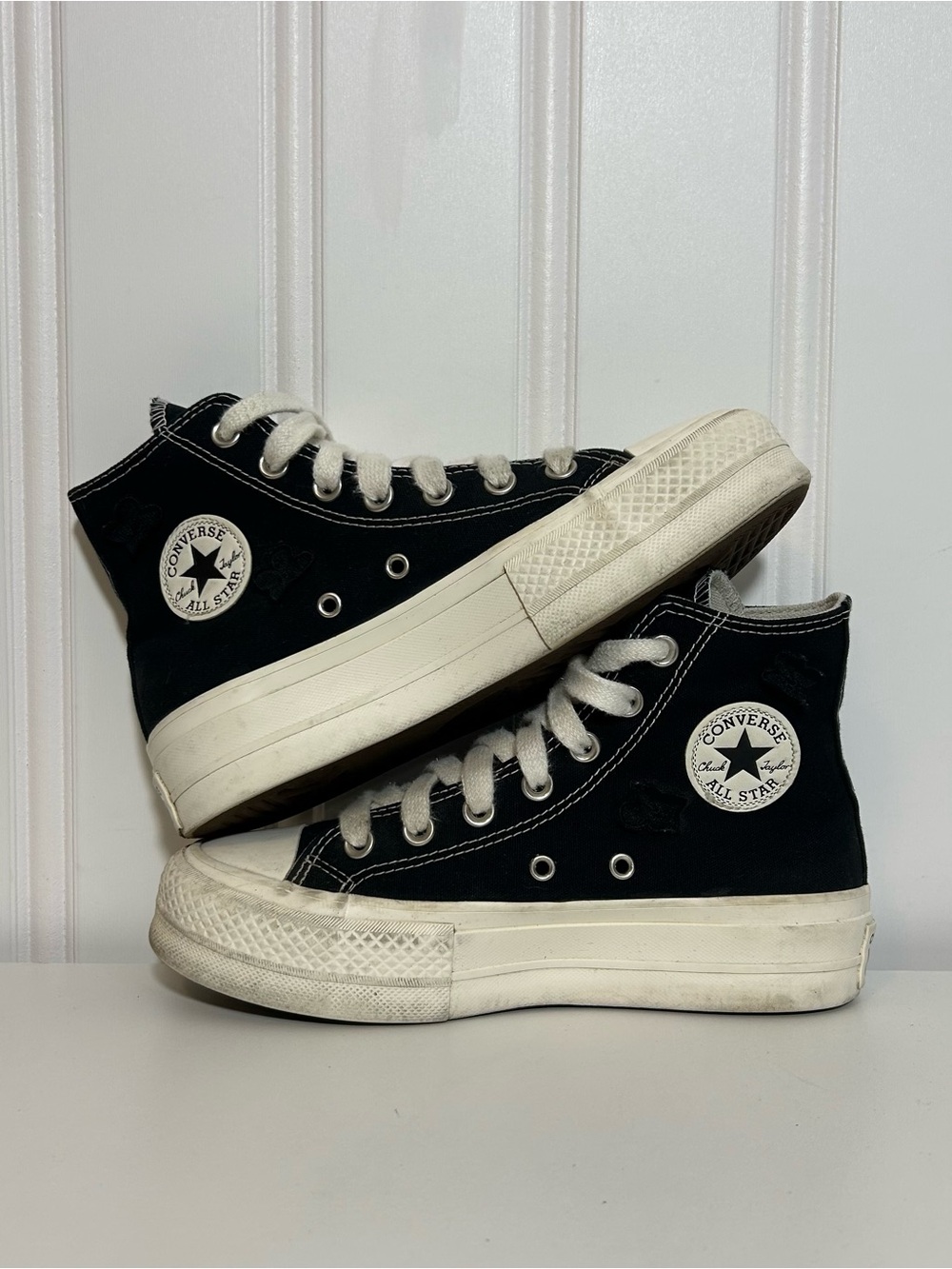 Converse ctas hi lift platform High Top Sneakers in Black and White